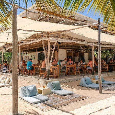 Le Pirate Island - Adults Only Hotel Labuan Bajo Exterior photo