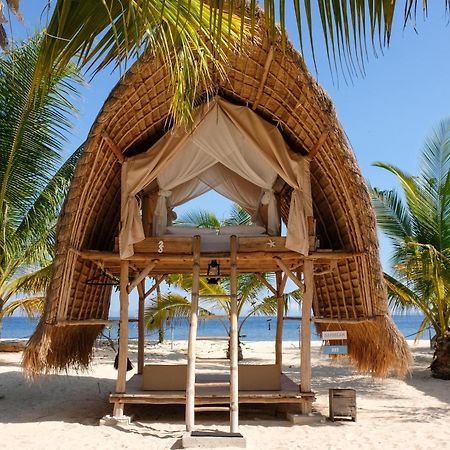 Le Pirate Island - Adults Only Hotel Labuan Bajo Exterior photo