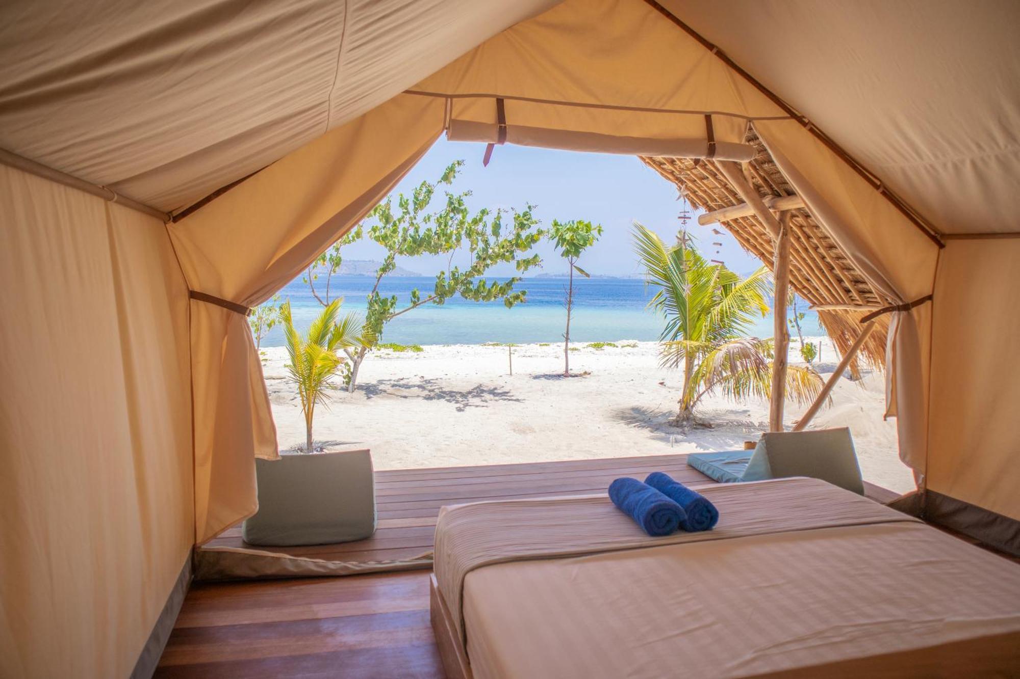 Le Pirate Island - Adults Only Hotel Labuan Bajo Exterior photo