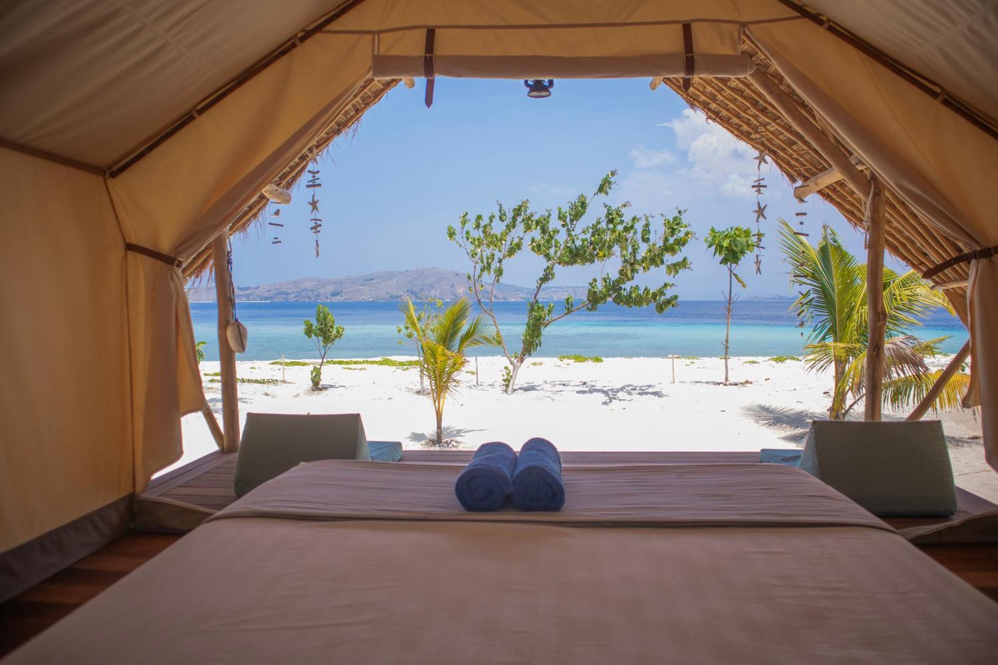 Le Pirate Island - Adults Only Hotel Labuan Bajo Exterior photo