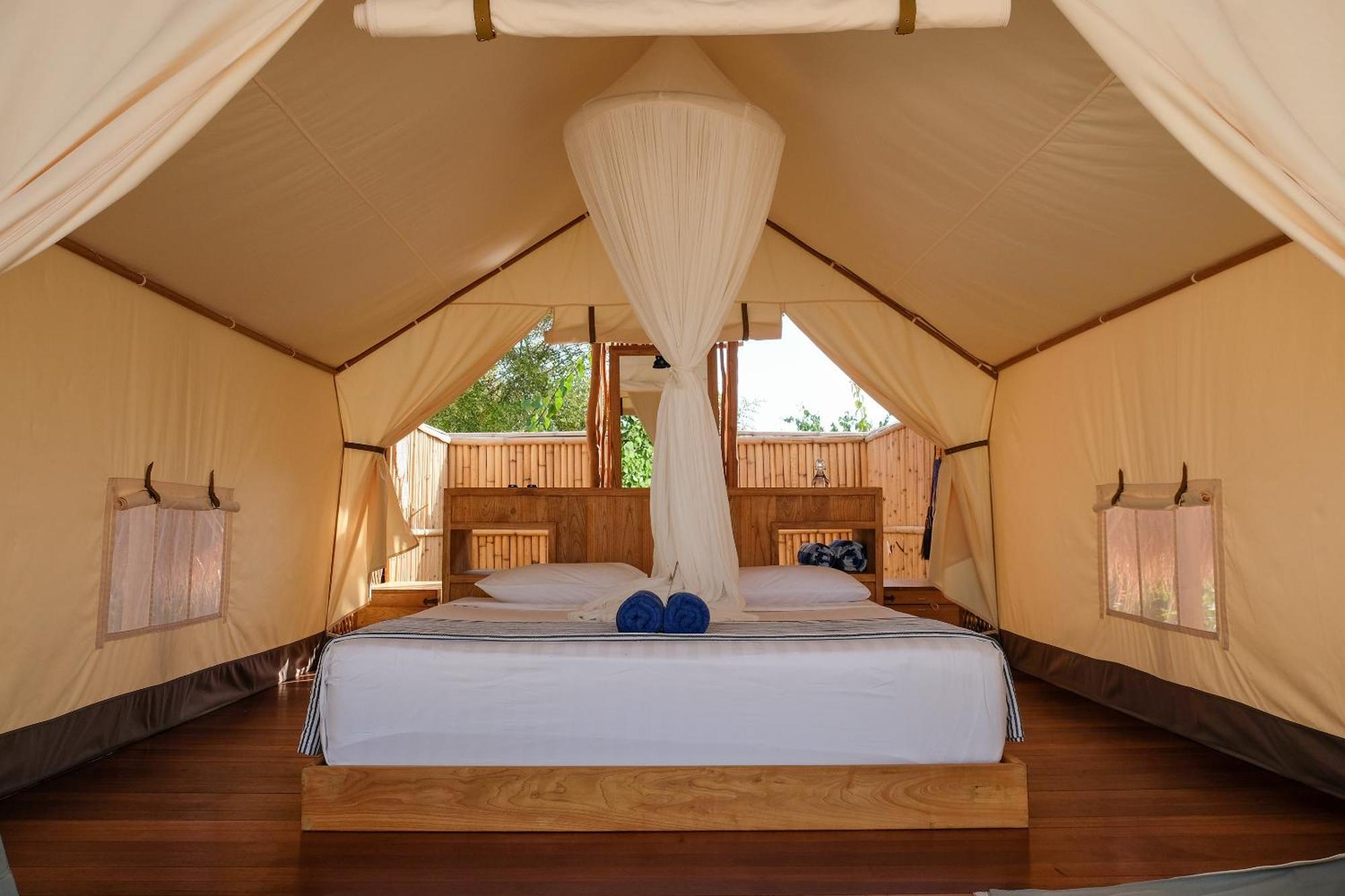 Le Pirate Island - Adults Only Hotel Labuan Bajo Exterior photo