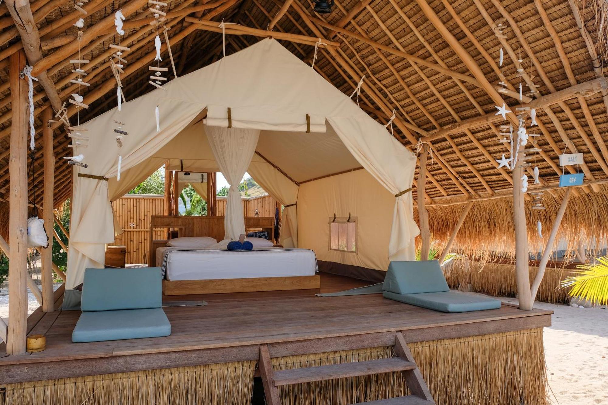 Le Pirate Island - Adults Only Hotel Labuan Bajo Exterior photo